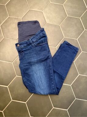 Old Navy Maternity Rockstar Super Skinny Premium Full Panel